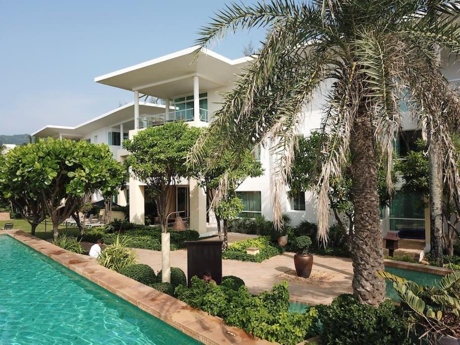 Karon Sea View Beach Apartment Екстериор снимка
