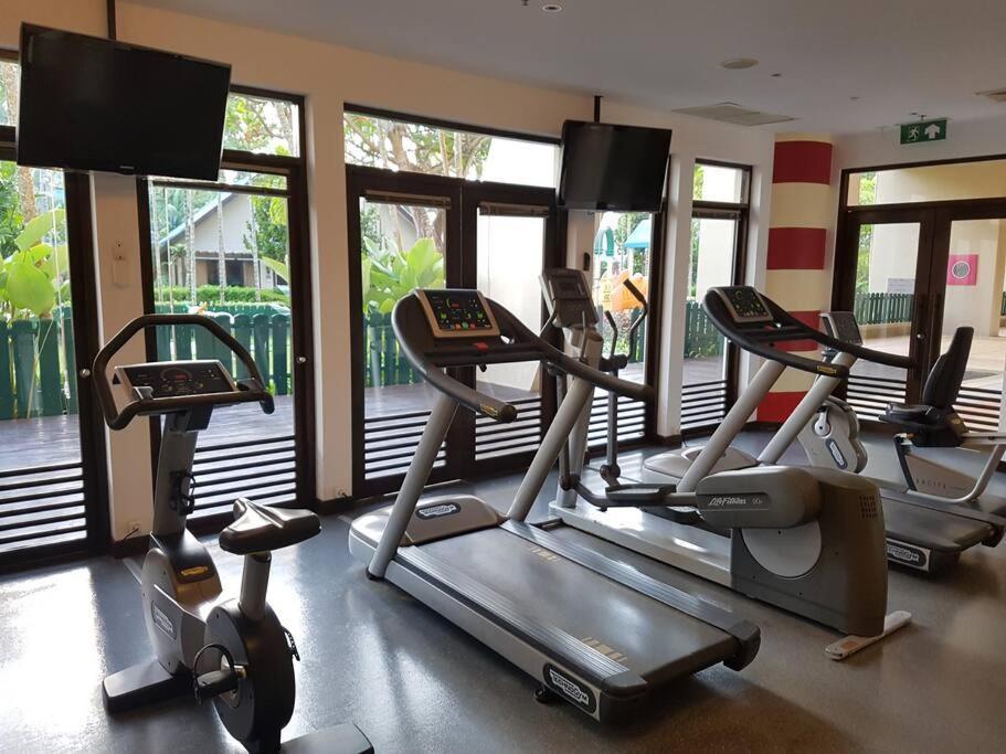 Karon Sea View Beach Apartment Екстериор снимка